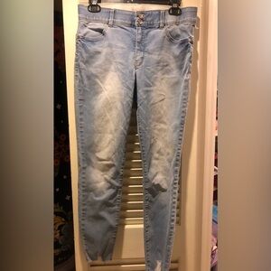 Candie's Light Wash Skinny Jeans